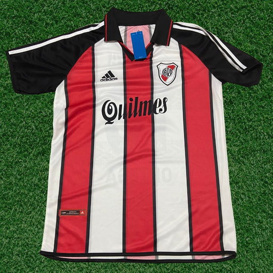 Camiseta Retro River Plate Quilmes (Ortega #10) – Réplica Premium Importada